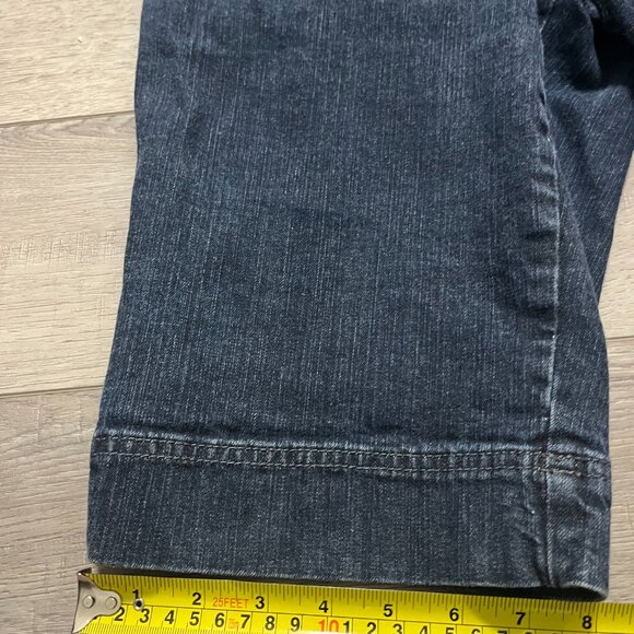Jones & Co Jean Short Women Sz 8 Blue Dark Wash High Rise Straight Casual Denim - Picture 4 of 7